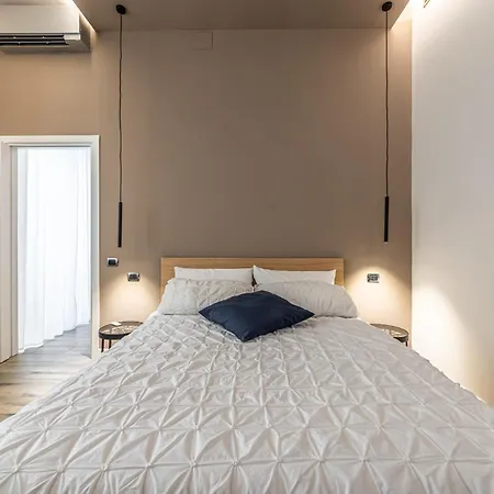 Luxury Apt In City Life Apartment *